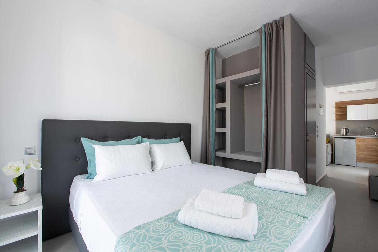 Saint Lucas Suites Неа Потидея Екстериор снимка
