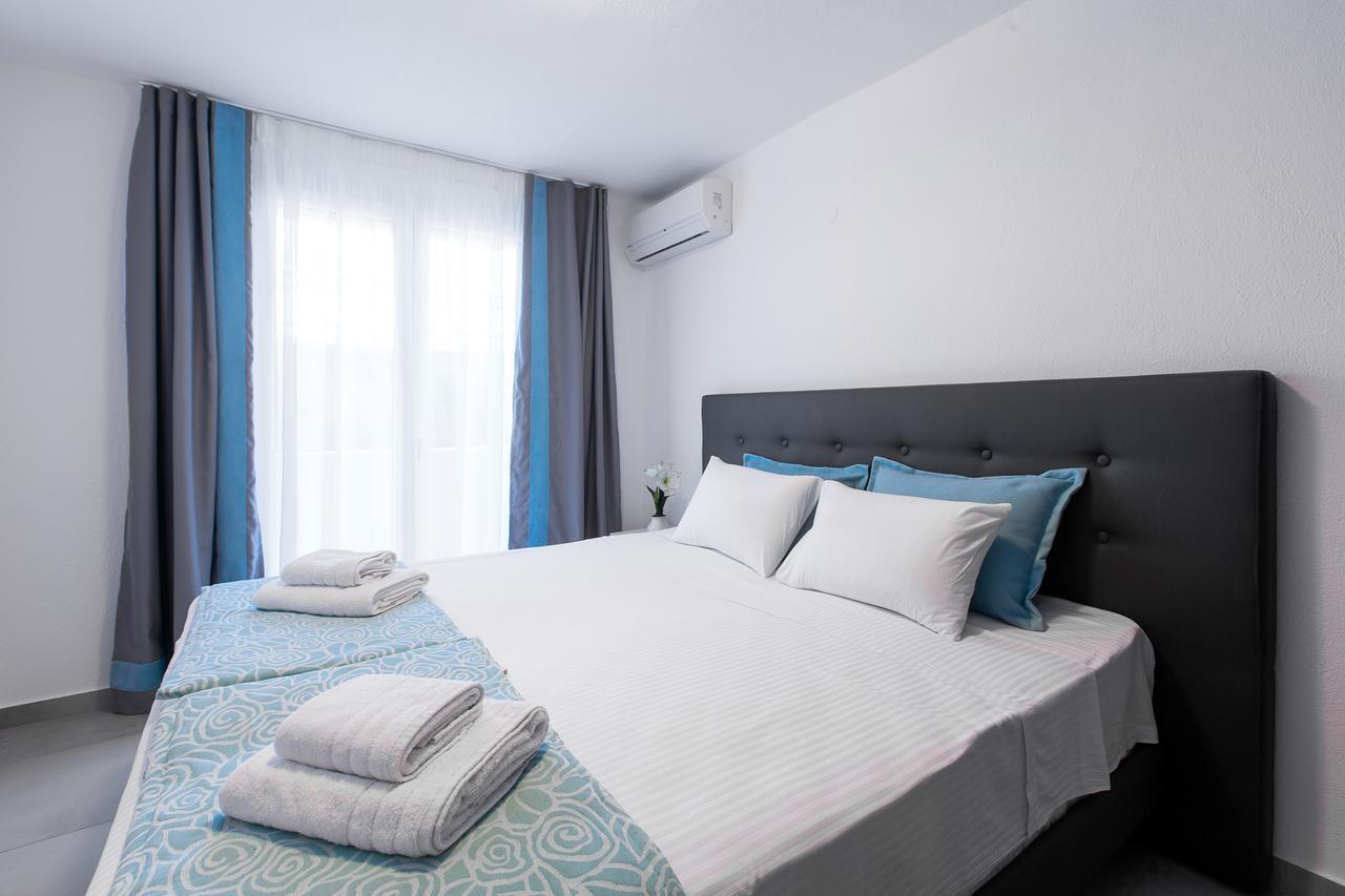 Saint Lucas Suites Неа Потидея Екстериор снимка